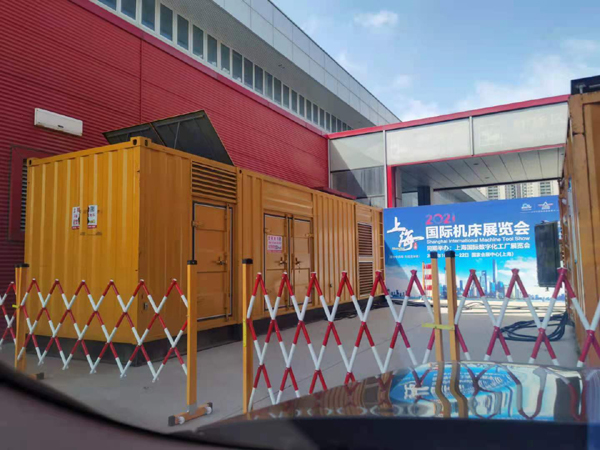庆城发电车出租-发电机无电压或电压太低怎么办？